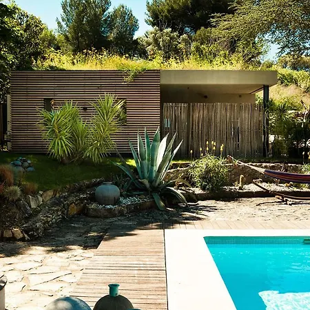 D'hotes Clos Du Petit Jesus B&B 카시스